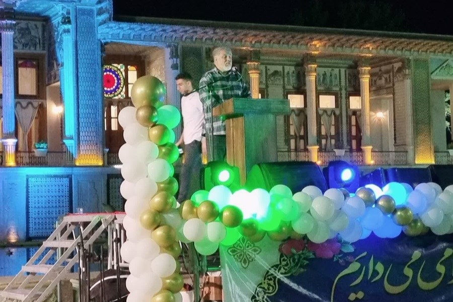 برگزاری جشن ازدواج جوانان با اهداء ۱۰۰۰ سری جهیزیه در باغ عفیف‌آباد