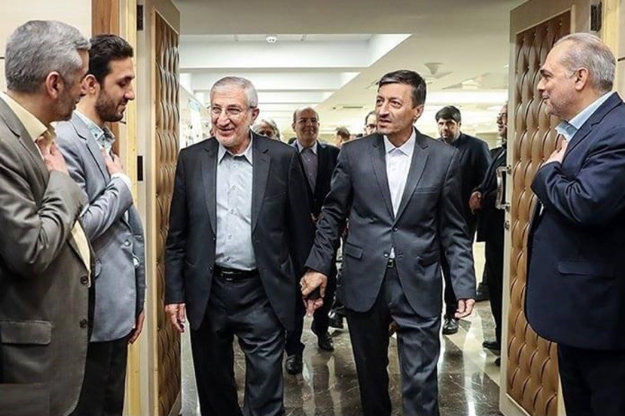 احتمال حضور پرویز فتاح بعنوان رئیس ستاد اجرایی فرمان امام قوت گرفت