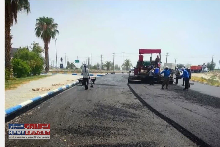اجرای عملیات آسفالت باند شرقی بلوار ۲۲ بهمن شهر لامرد