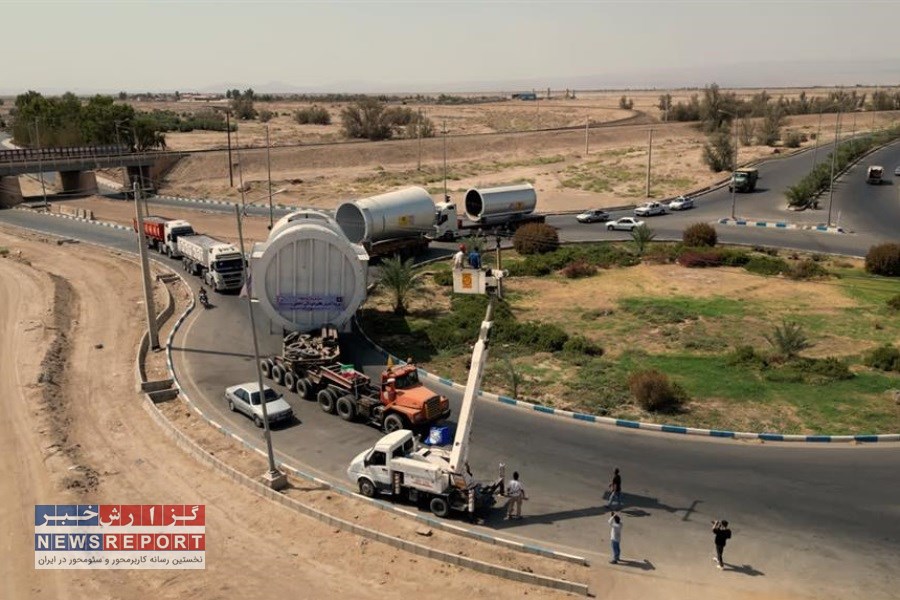 آغاز نصب نخستین تجهیزات عظیم کارخانه آهن اسفنجی بافق