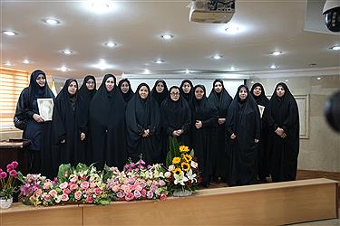 تصویر سفره امام رضا(ع) در پایتخت؛ گردهمایی خادمان آبشار عاطفه‌ها برای رفع محرومیت